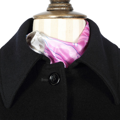 藏青色款式女品牌行業(yè)士大衣