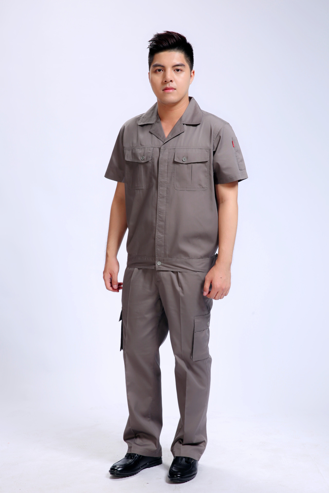 帶顏色款式液網(wǎng)透氣季節(jié)五金廠工作服