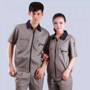 深季節(jié)藍(lán)拼顏款式色接領(lǐng)短袖夾克